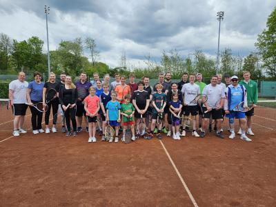 Vierte Ausgabe von "Elte meets Tennis" erneut mit Teilnehmenden-Rekord!