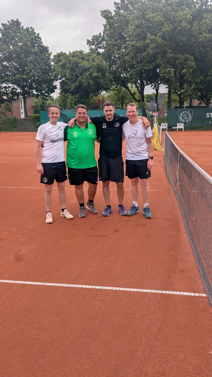 Herren 30 ringen TC Legden mit 5:1 nieder – Doppelkrimi entscheidet die Partie